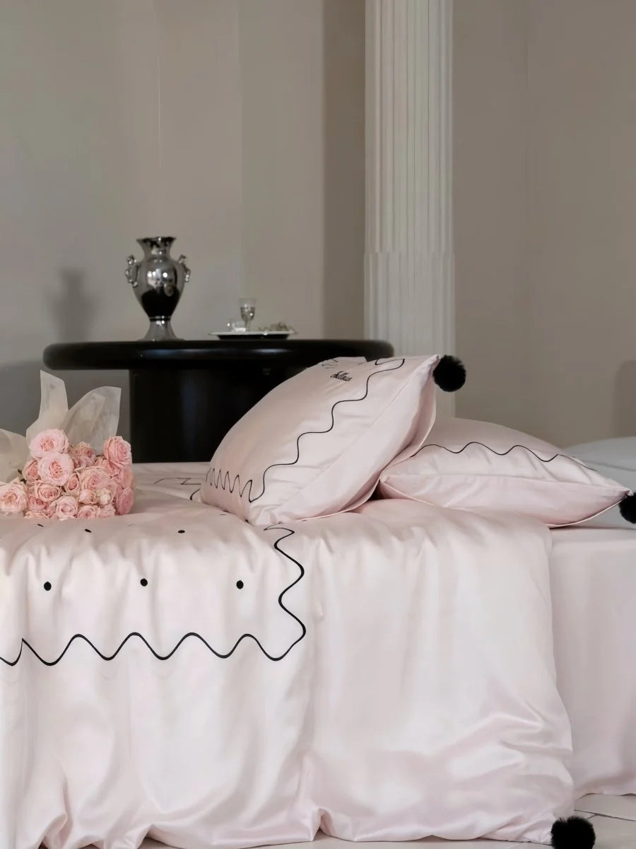 Chic Retro Polka Dot Silky Tencel Lyocell Queen Duvet Cover Set